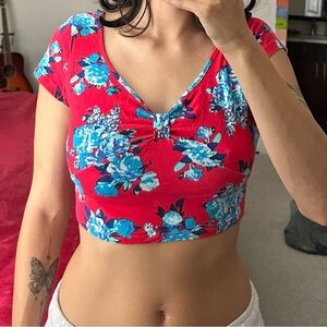 Floral cropped top